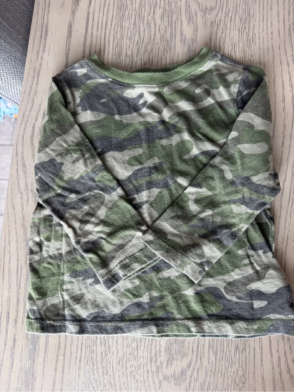Old Navy Green Camo Long-Sleeve Tee
